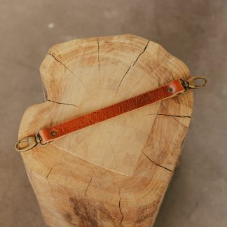 HFS93 | Cheststrap Cognac/Brass Large